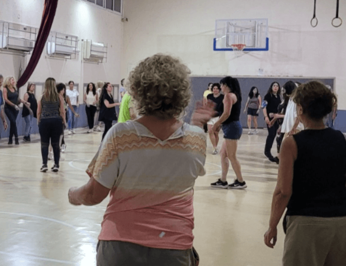 ריקודי עם - חוג ערב