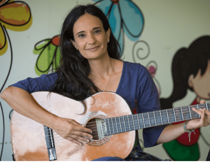 גולי והגיטרה ששרה