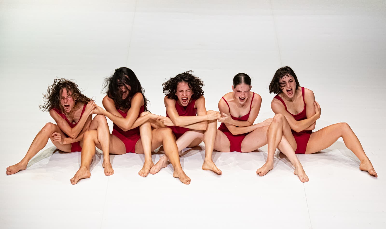 להקת מחול רועי אסף GIRLS