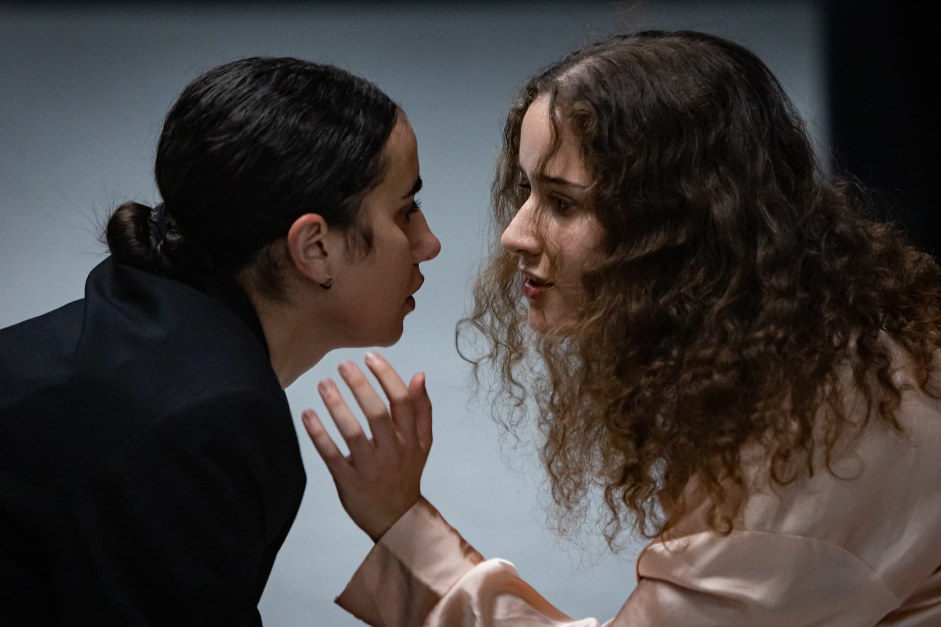 להקת מחול אנא | TOD