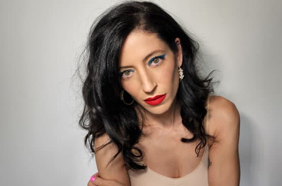 גיל שוחט מארח את אפרת גוש