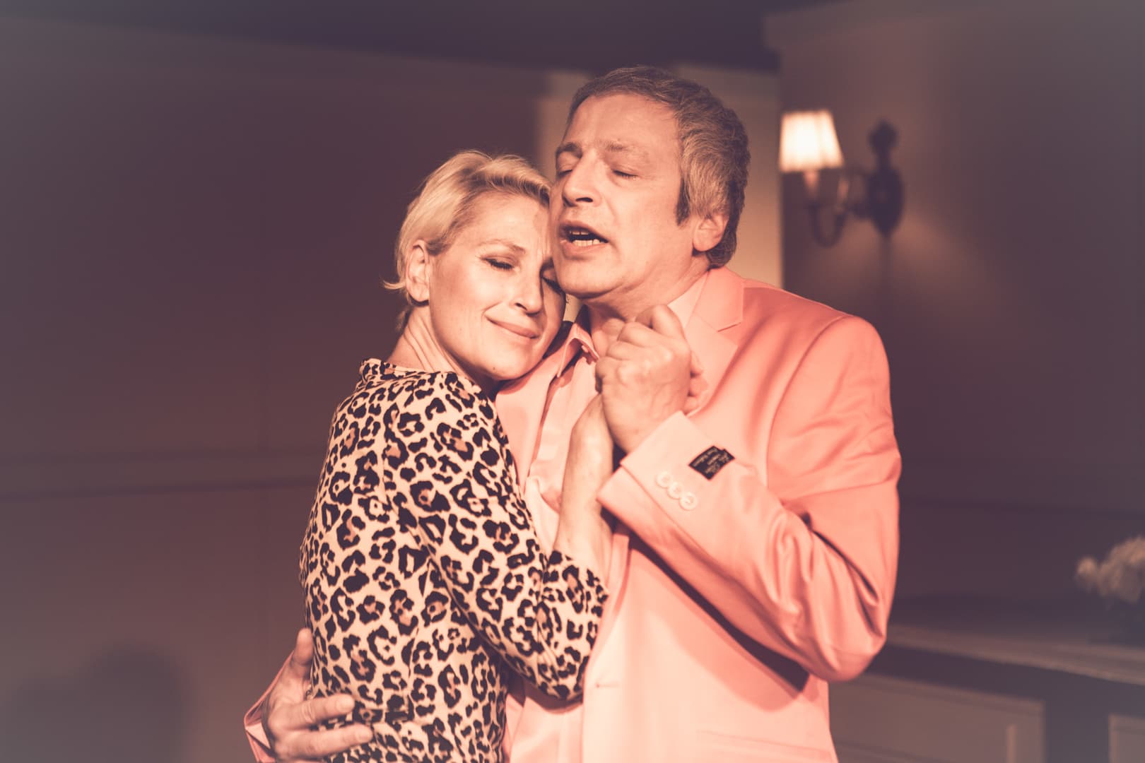 חבק אותי לנצח, פטריסיו