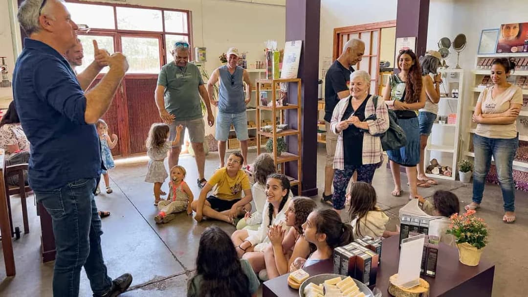 סיורים חינמיים בחנות המפעל של פארן קוסמטיקה