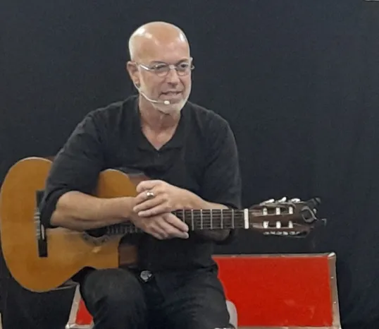 שעת סיפור: "איתמר פוגש ארנב" - תאטרון גבריאל הדר