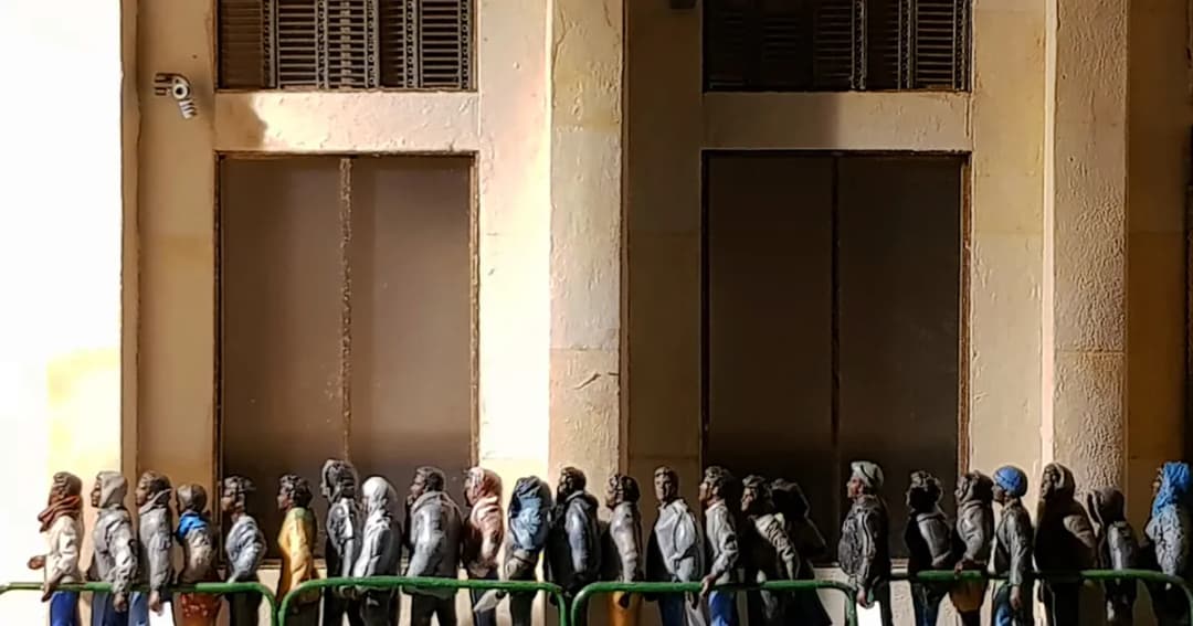 סיור מודרך ברוסית בתערוכה עולמות זעירים / מיניאטורות באמנות עכשווית