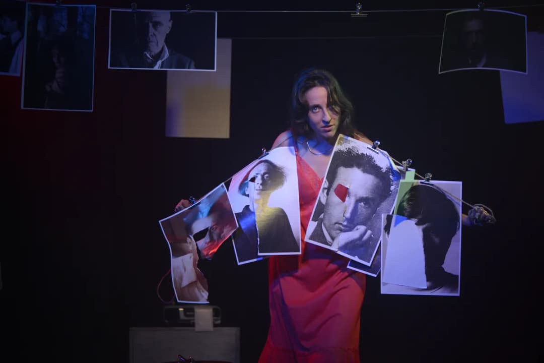 הצגה של תיאטרון גלם: "חמש לפנות ערב"