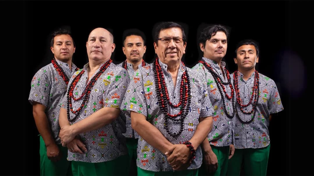 Los Mirlos